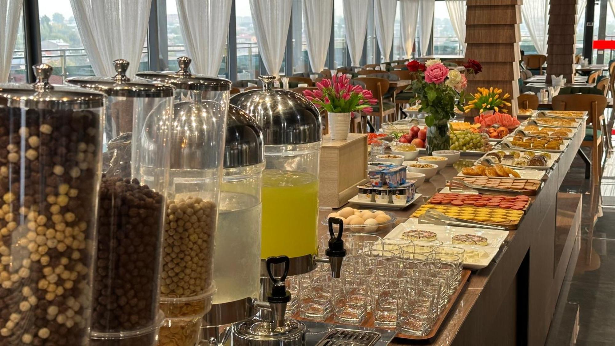 Rayyan Hotel & Spa Tasjkent Eksteriør bilde